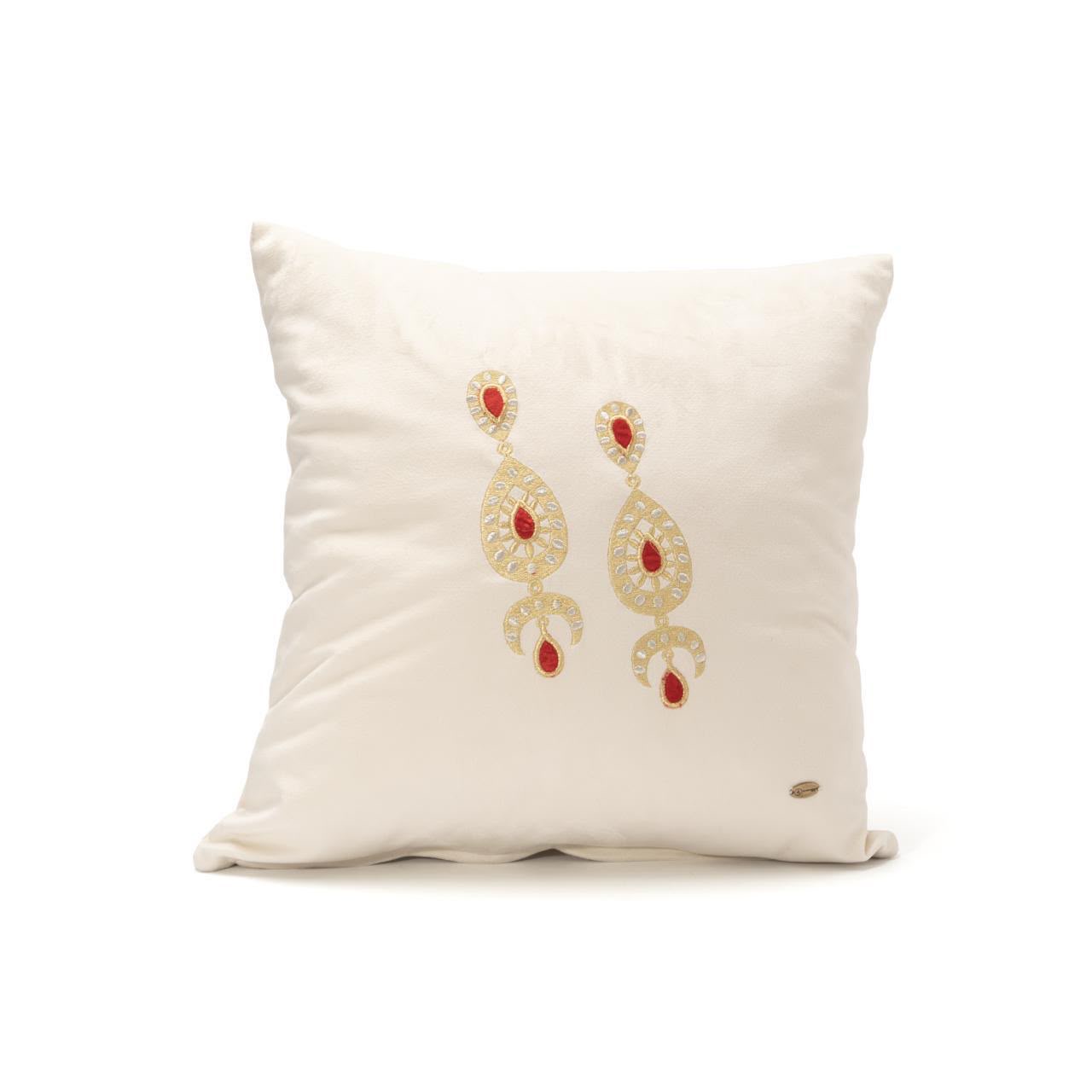 Coussin en Velours Brodé (Boucle d’oreilles)