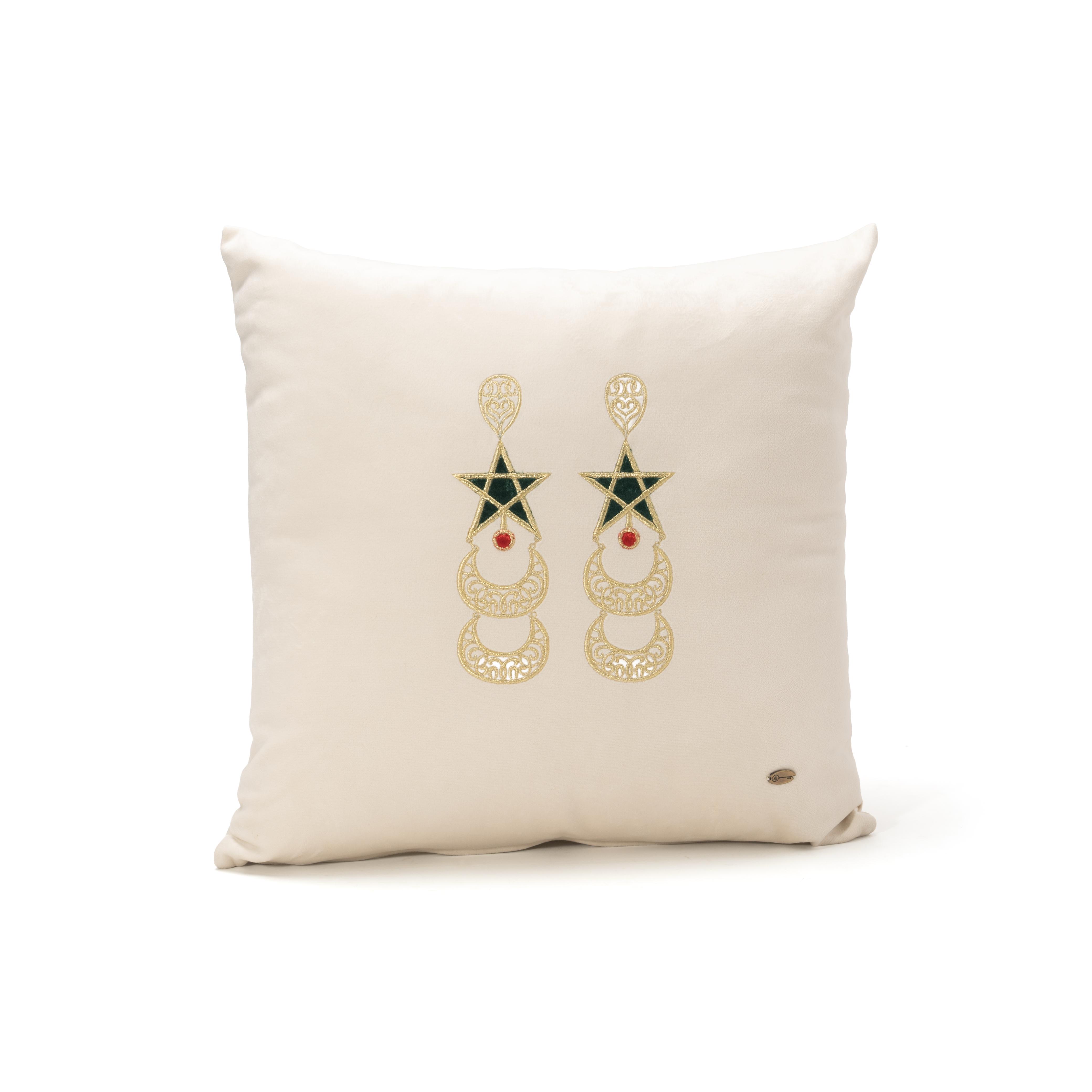 Coussin en Velours Brodé (Maroc)